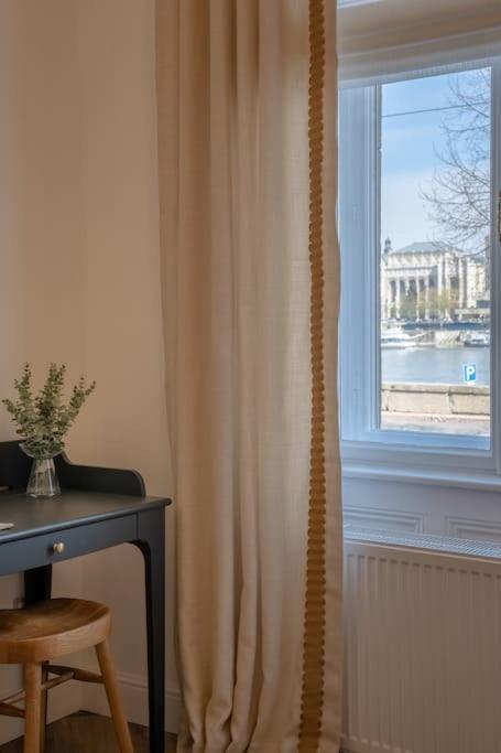 Orangehomes Luxury Apartment Next To Gellert Hill Budapest Exterior photo