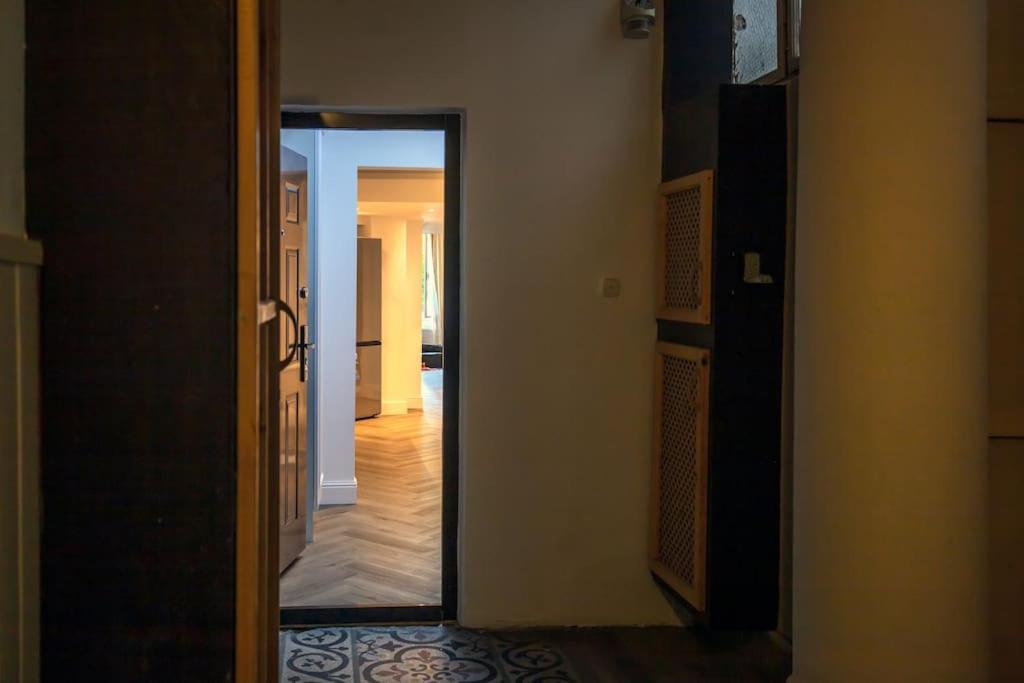 Orangehomes Luxury Apartment Next To Gellert Hill Budapest Exterior photo